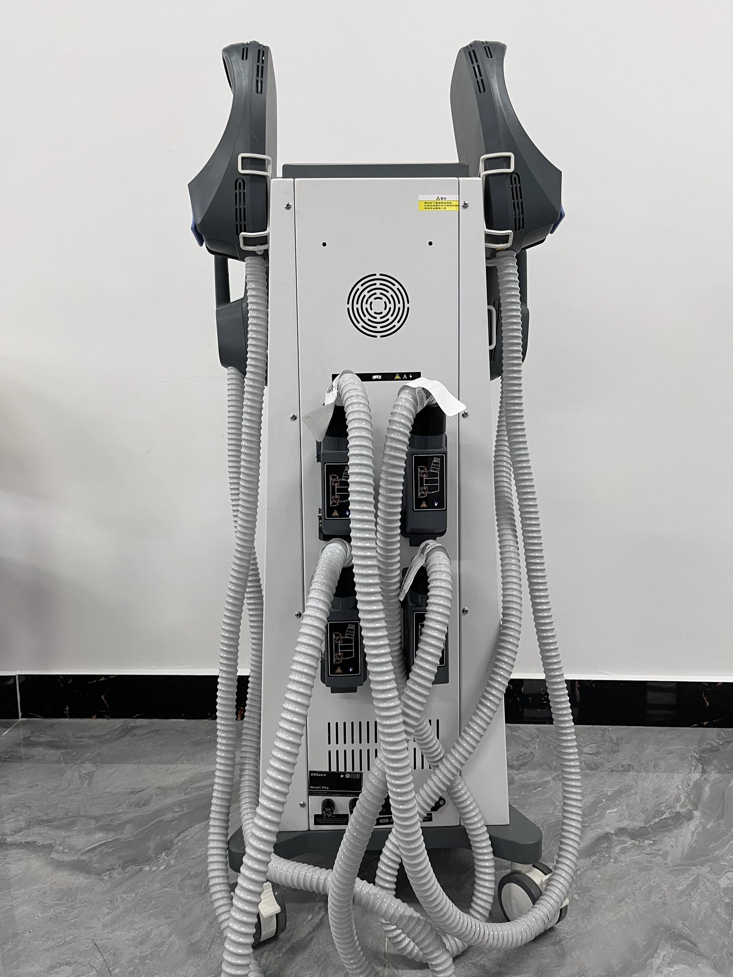 Transform your silhouette with the TAIXL EMSzero NEO 6500W RF system, delivering at home body sculpting and fat burning with professional precision.