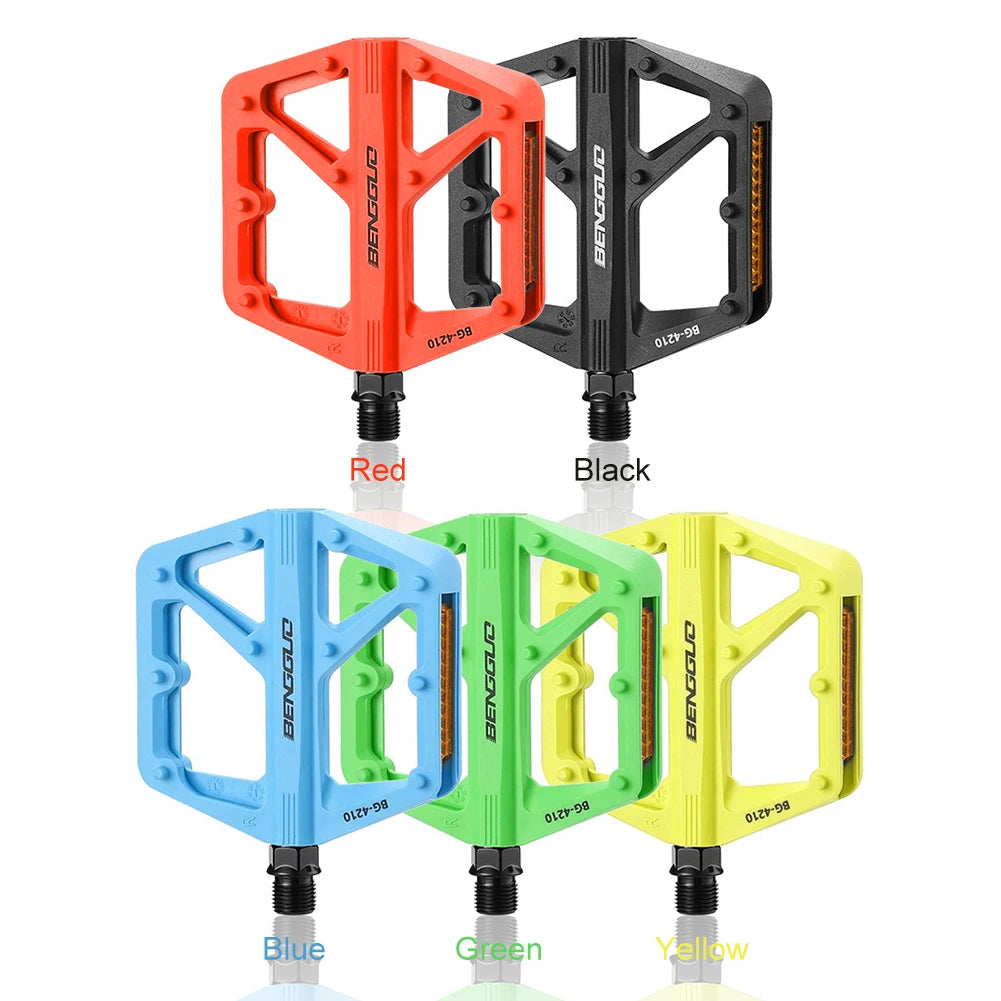 Experience smoother rides and quicker setup with Shunmaii Double DU Bearing Ultralight Bike Pedals designed for confident mountain biking.