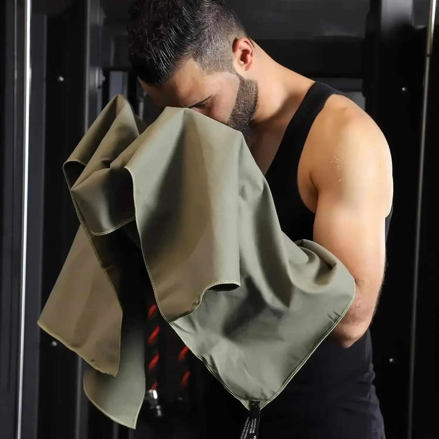 Stay ready for every adventure with DUTRIEUXCN's quick dry microfiber towel that dries fast and travels light.
