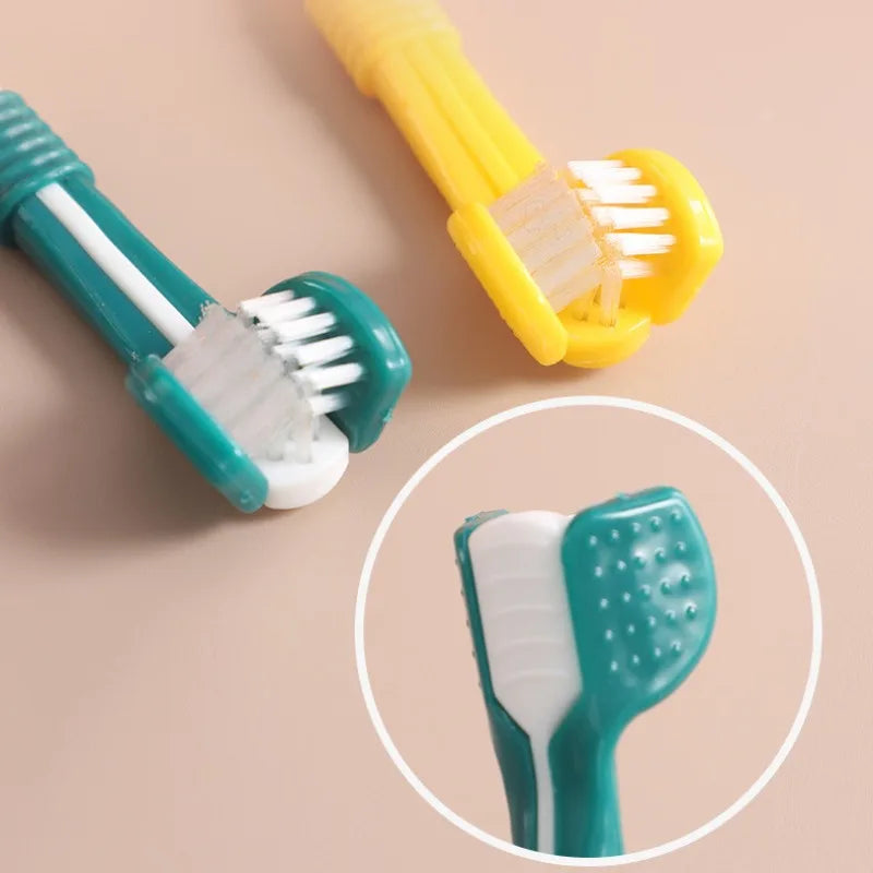 Give your companion brighter teeth and fresher breath with this 3-Sided Pet Toothbrush, a simple, ergonomic tool designed for fast, thorough daily cleaning.