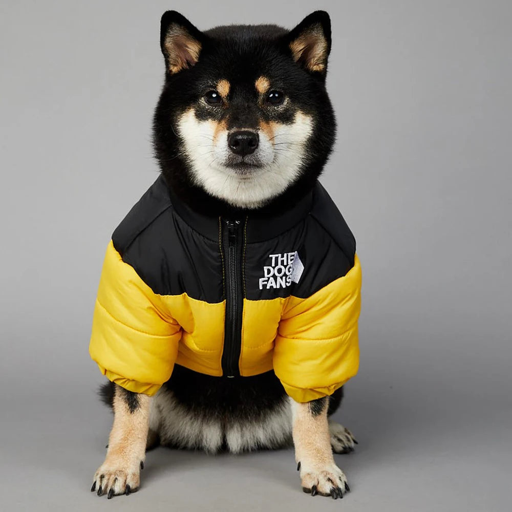 Stay warm and stylish this winter with the Suprepet Warm Dog Jacket, a versatile coat designed to shield your pup from wind and cold on every outdoor adventure.