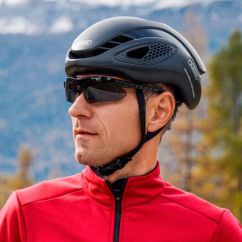 See clearly on every ride with ROCKBROS cycling glasses that adapt to light, speed, and every road you conquer.
