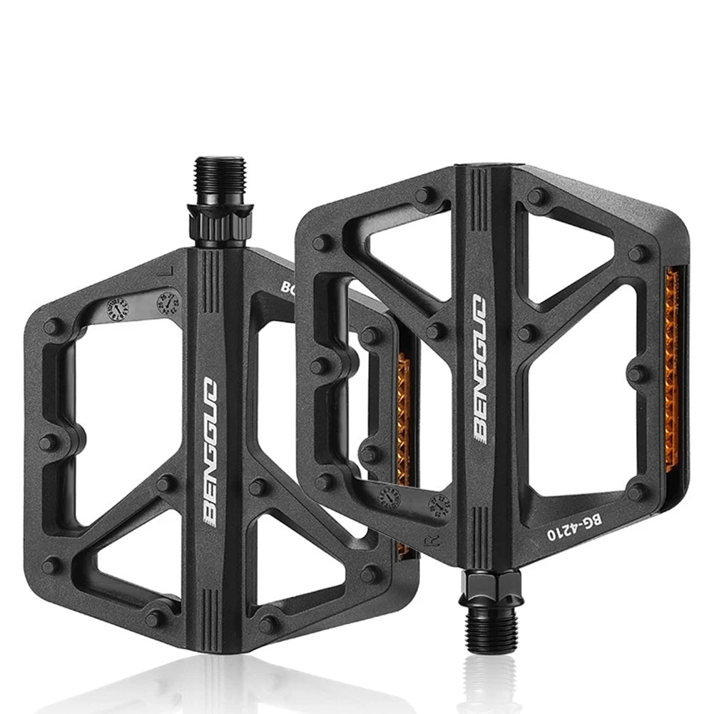 Experience smoother rides and quicker setup with Shunmaii Double DU Bearing Ultralight Bike Pedals designed for confident mountain biking.